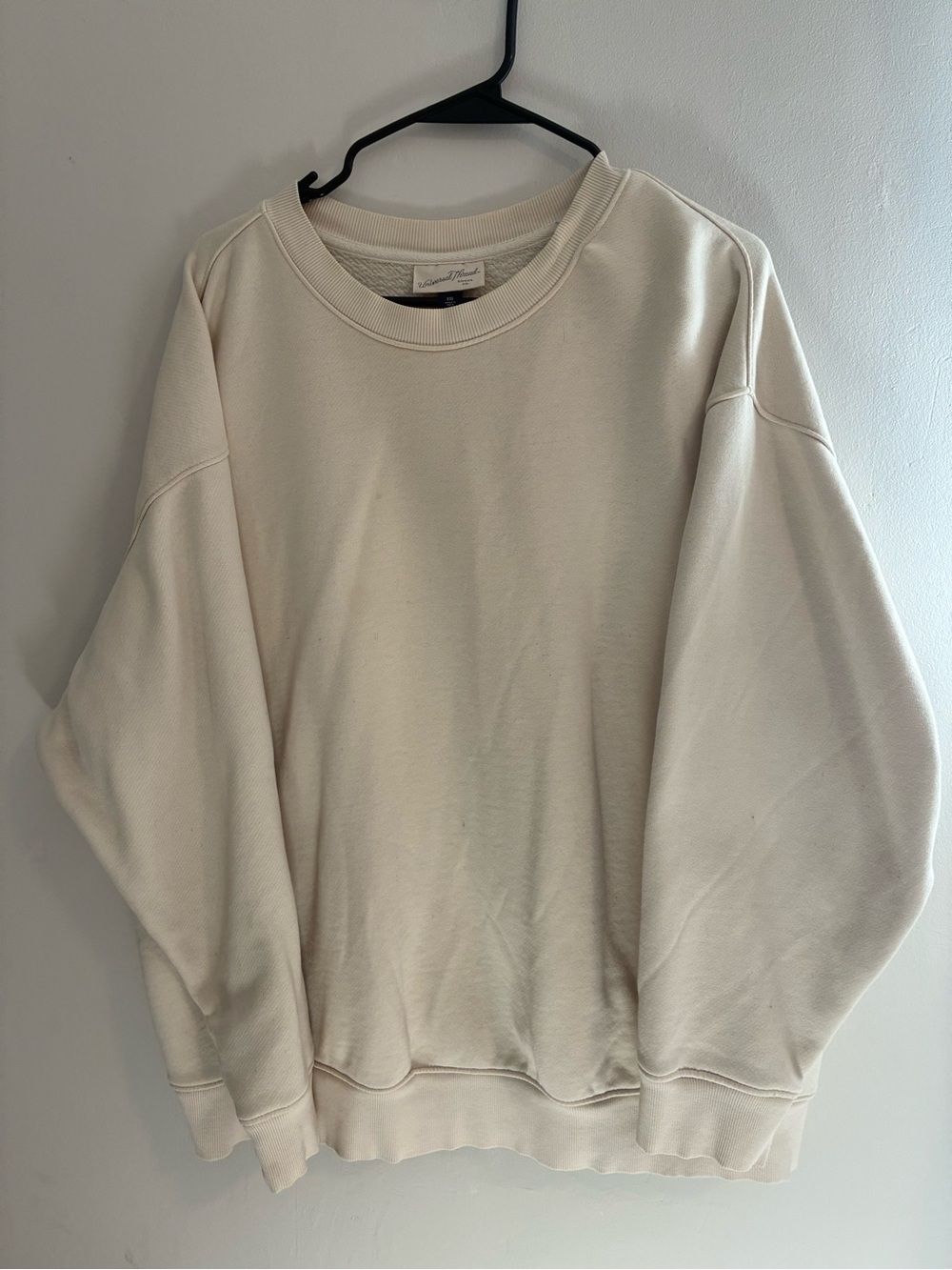 Women’s Universal Thread Cream Crewneck